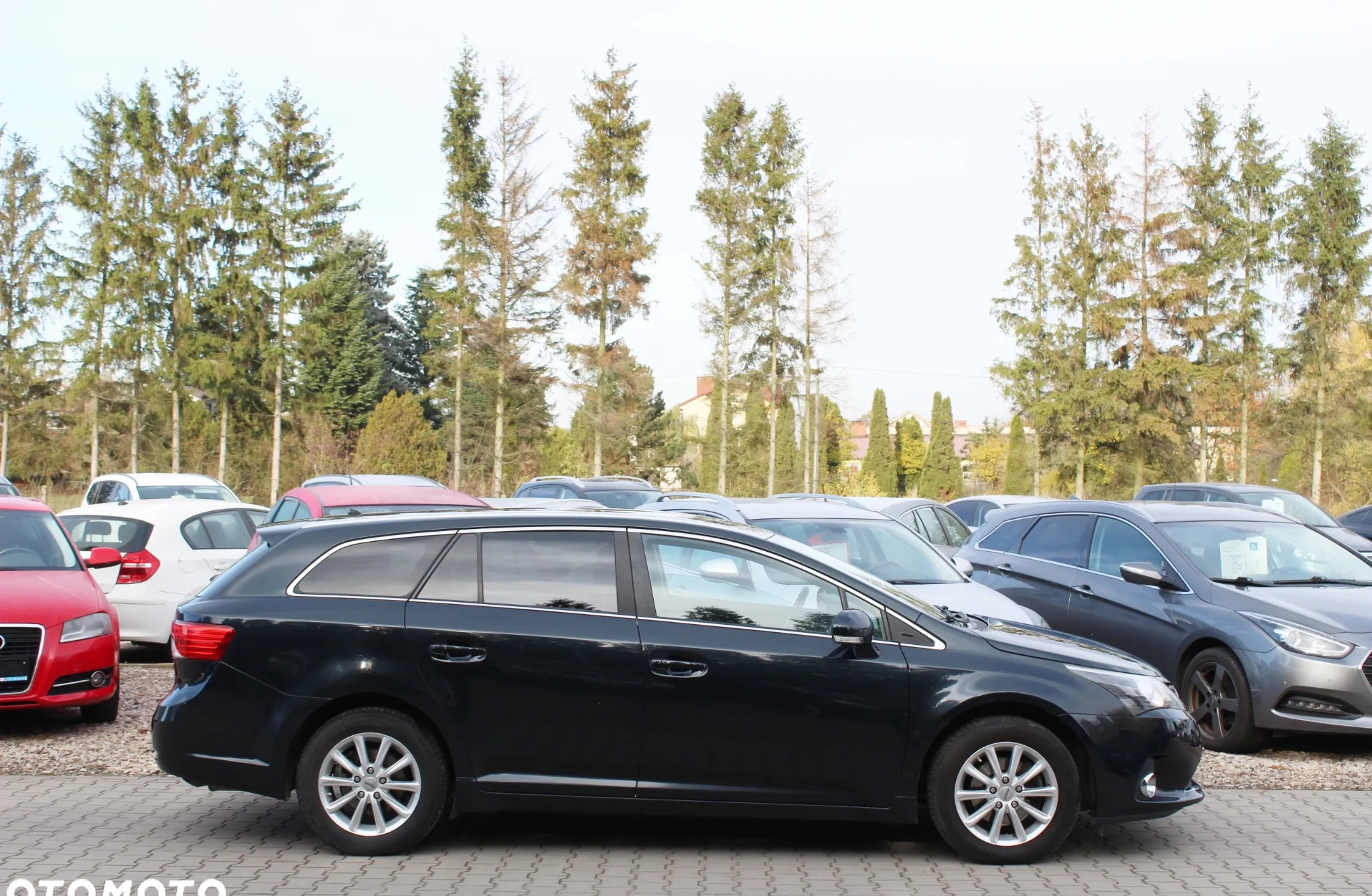 Toyota Avensis cena 49900 przebieg: 217500, rok produkcji 2015 z Skawina małe 407
